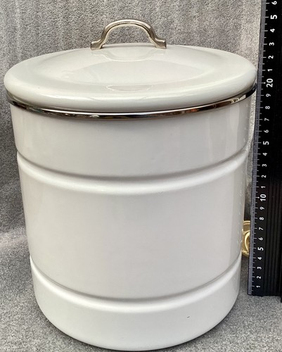 Large airtight white - airtight,